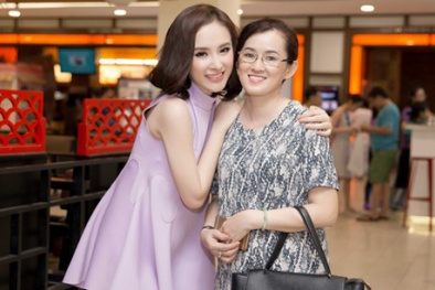 Mẹ Angela Phương Trinh rạng rỡ vì con gái thoát tiếng 'gái hư'