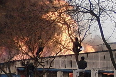 5 giờ ‘quần thảo’ với giặc lửa trong vụ cháy khu công nghiệp Phố Nối A