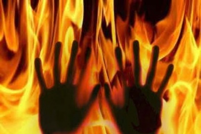 Chuyện đời bi thảm của người đàn bà chọn cách tự thiêu để giải thoát