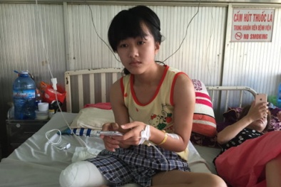 Bộ trưởng Kim Tiến hứa sẽ bố trí việc làm ngành y cho nữ sinh bị cưa chân