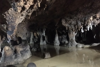 Động Đá Bạc: Bí ẩn của tạo hóa kề cận Thủ đô Hà Nội 