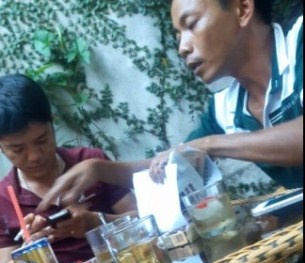 Bí mật ghi âm, ghi hình một trung úy công an nhận hối lộ