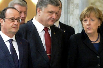 Tin tức mới nhất về Ukraine ngày 19/3: Ukraine, Pháp, Đức thúc đẩy thỏa thuận Minsk 