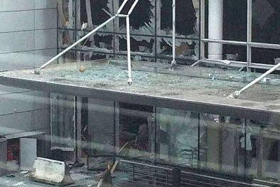 Sân bay Bỉ rung chuyển vì hai vụ nổ lớn, nhiều người thương vong