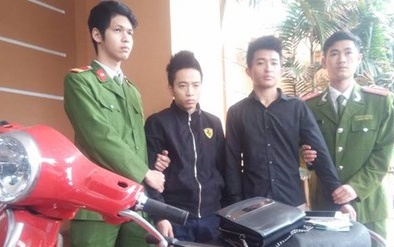 Chặn đường, vung dao cướp xe máy của phụ nữ giữa đêm