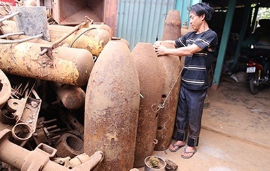 Độc nhất vô nhị nghề buôn 'bom đạn' ở đất lửa Quảng Trị