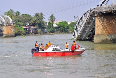 Tin tức thời sự 24h ngày 27/3: Bắt đầu trục vớt cầu Ghềnh