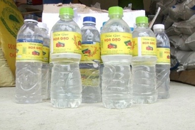 Tin tức thị trường trong ngày 29/3: Sản xuất giấm ăn từ axit và nước giếng khoan