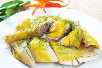 Làm sao để phân biệt thịt gà Trung Quốc và thịt gà ta?