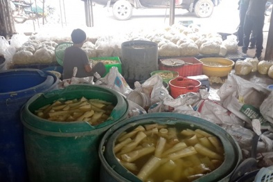 Phát hiện hàng loạt mẫu măng tươi tẩm hóa chất vàng ô ở Đà Nẵng