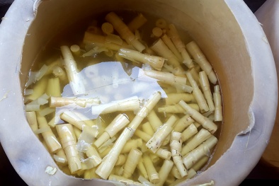 Tin tức thị trường trong ngày 1/4: Măng tươi tẩm hóa chất vàng ô tại Đà Nẵng