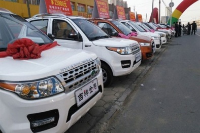 Cận cảnh loạt ô tô giá rẻ bèo nhái theo Audi, BMW, Bugatti Veyron