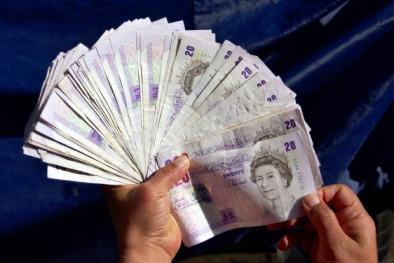 Mức lương tối thiểu của công nhân Anh vượt các nước châu Âu khác