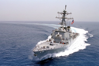 Mỹ sẽ điều tàu chiến áp sát đảo nhân tạo trên Biển Đông trong tháng này