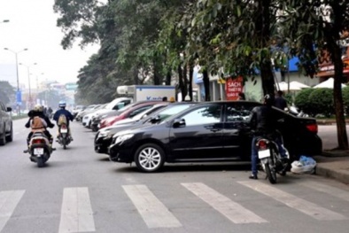 Vô lí, đường thì của Nhà nước, sao cứ kẻ vạch ra rồi thu tiền trông xe?