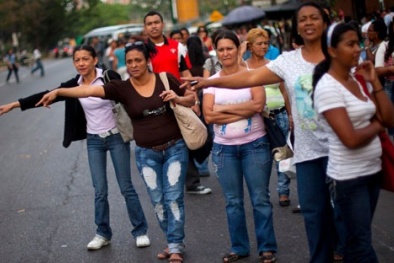 Người lao động Venezuela được nghỉ làm thứ Sáu để tiết kiệm điện