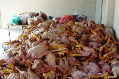 ‘Hóa kiếp’ cho hơn 2 tấn thực phẩm Trung Quốc không rõ nguồn gốc