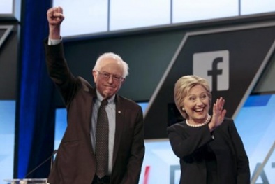 Bà Hillary thất bại ở Wyoming, cuộc đua New York nóng dần