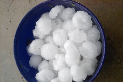 Tin tức thời sự 24h ngày 10/4: Mưa đá to như trứng gà ở Nghệ An