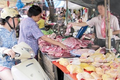 Lạm dụng kháng sinh trong chăn nuôi: Nguy cơ gây nhờn thuốc, vô sinh
