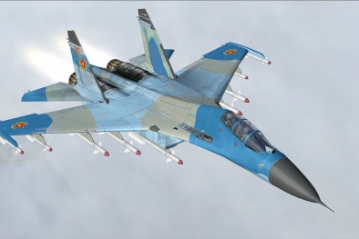 Su-27 bay cản RC-135 giữa bầu trời, căng thẳng Nga-Mỹ leo thang