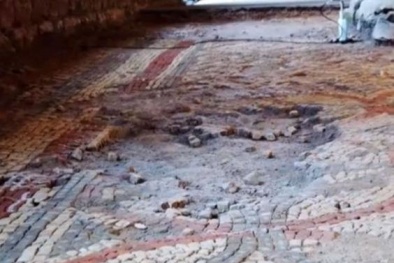 Phát hiện tòa nhà thời La Mã trong khu vườn ở Anh