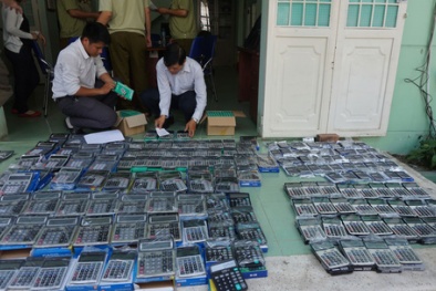 Bình Dương: Quản lý thị trường thu giữ hàng trăm máy tính Casio giả