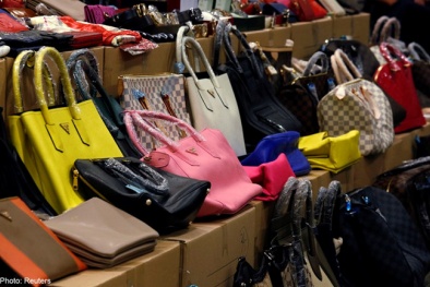 Trung Quốc là 'đầu tàu' của 'ngành công nghiệp' hàng giả