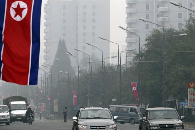 Báo Hàn Quốc: Hàng trăm người Triều Tiên 'chết chìm' dưới tòa nhà đổ sụp 