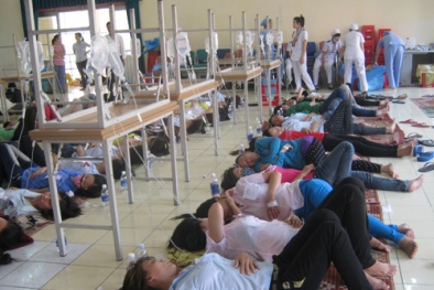 Món ăn gì khiến 300 công nhân ở Bình Phước bị ngộ độc?