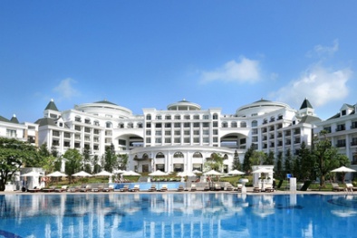 Nhiều resort 4 - 5 sao 'cháy' phòng dịp nghỉ lễ 30/4