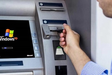 Vì sao máy ATM dễ bị tin tặc tấn công?