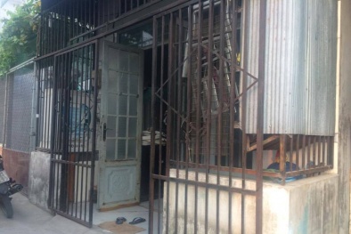 Tp. HCM: Khóc khi ăn, bé 1 tuổi sặc cháo đến tắt thở