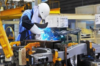 Gần 16 lao động Việt mới có năng suất làm bằng một người Singapore