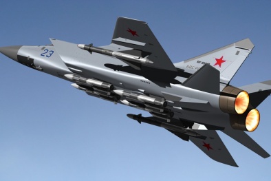 'Huyền thoại đánh chặn’ MiG-31 chạm trán ‘sát thủ săn ngầm’ P-8