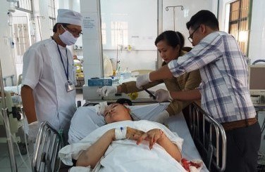 Chém vợ đến 'thừa sống thiếu chết' vì cuồng ghen