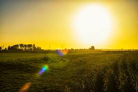 Dự báo thời tiết ngày mai 2/5/2016: Bắc Bộ ngày giảm mây, trời nắng 