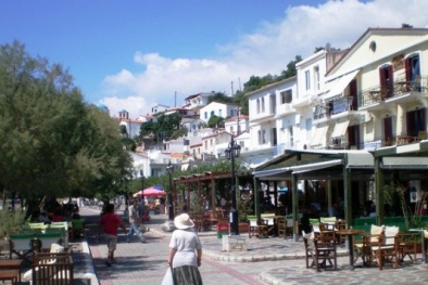 Bí quyết sống lâu của người dân đảo Ikaria - ăn uống và phong cách sống