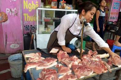 Trung Quốc gom mua, thịt lợn lên cơn sốt