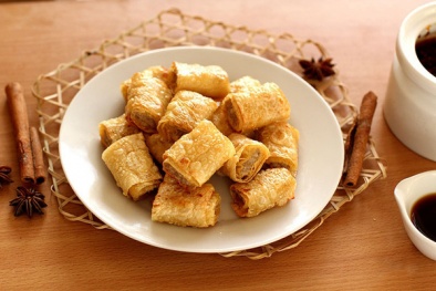 Lạ miệng với món váng đậu cuộn thịt chiên 'ăn là nghiền'