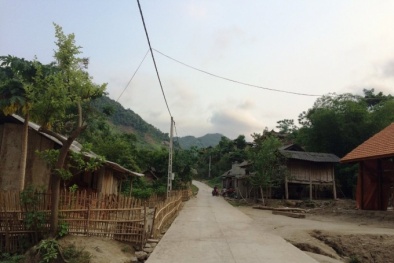 Rưng rưng ngày về với mẹ của bé gái 4 tuổi bị bắt cóc qua hàng ngàn km