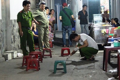 Ngã quỵ trước cổng khách sạn vì bạn nữ hàng xóm đâm trúng ngực