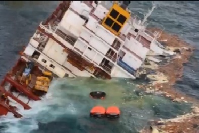 Tàu cá bị đâm chìm, Trung Quốc ‘sục sạo’ biển Hoa Đông tìm người mất tích