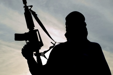 Khủng bố IS lại ‘phát minh’ thêm kiểu hành quyết ghê rợn chưa từng có