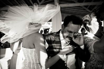 Rơi nước mắt với bộ ảnh bố và con gái trong ngày cưới