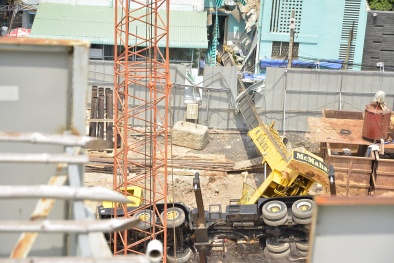 Bất cẩn nào dẫn đến vụ cần cẩu đổ sập vào trường mầm non?