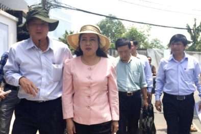 Vừa ‘moi’ được của bệnh nhân 3,2 triệu đồng thì gặp ngay Bộ trưởng Tiến