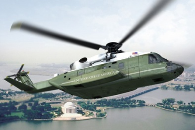 Boeing C-17 hạng nặng chở trực thăng, ôtô của Tổng thống Obama đến Việt Nam