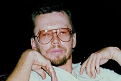 Chuyện tình của tỷ phú Mỹ đào hoa với cô hầu phòng Việt và đứa con rơi '100 triệu USD'