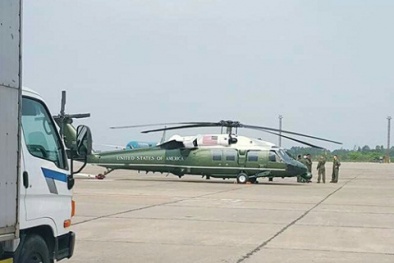 Cận cảnh chiếc trực thăng Marine One hộ tống ông Obama chạy thử ở sân bay Nội Bài